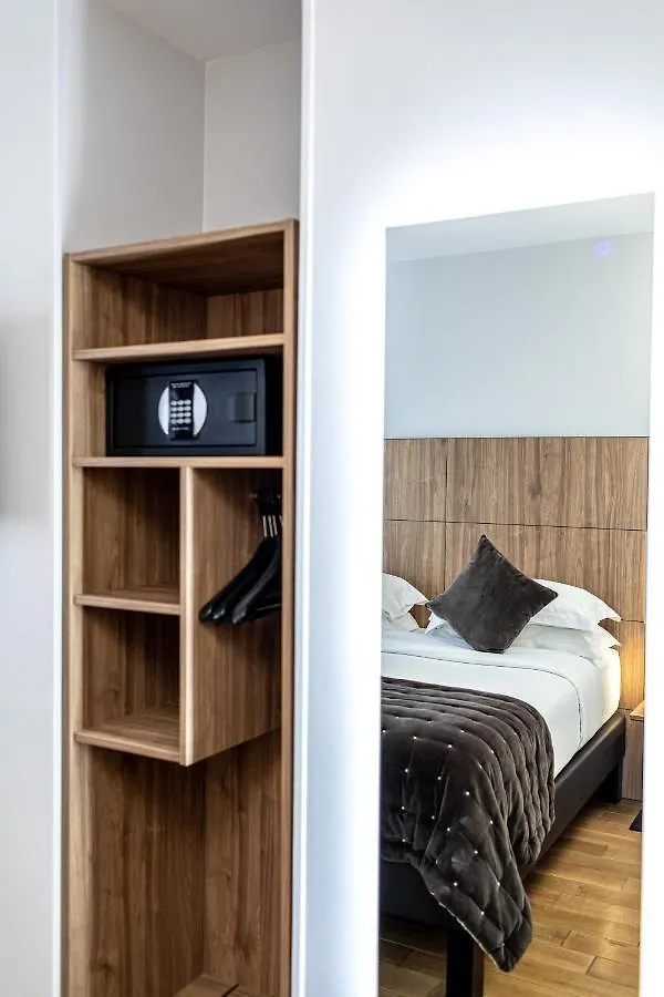 Hotel De Bellevue Paris Gare Du Nord 3*,