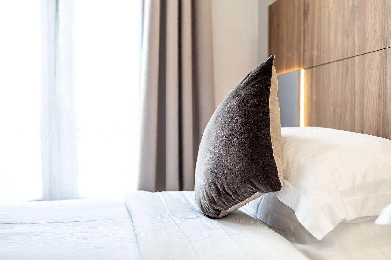 Hotel De Bellevue Paris Gare Du Nord 3*,