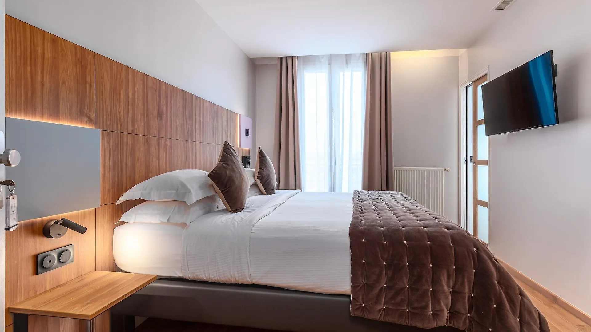 Hotel De Bellevue Paris Gare Du Nord 3*,  France