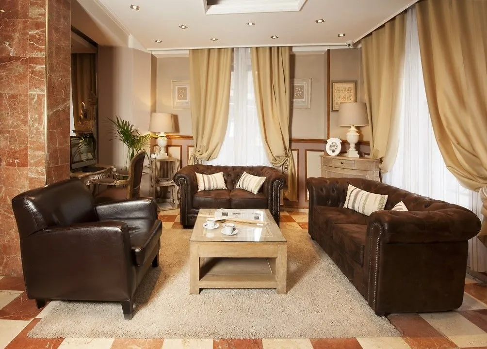 Hotel De Bellevue Paris Gare Du Nord 3*,